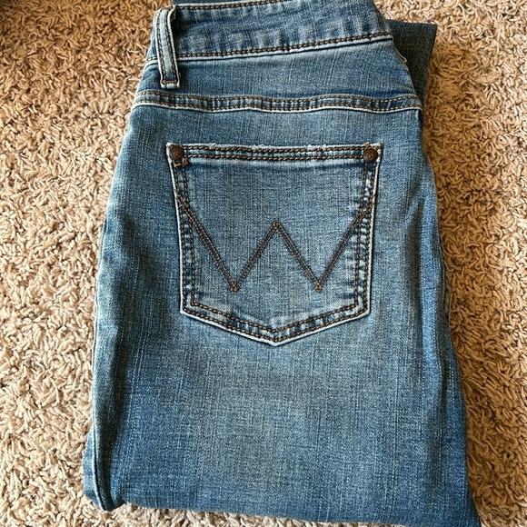 Wrangler Western Flare Jeans - Picture 3 of 10